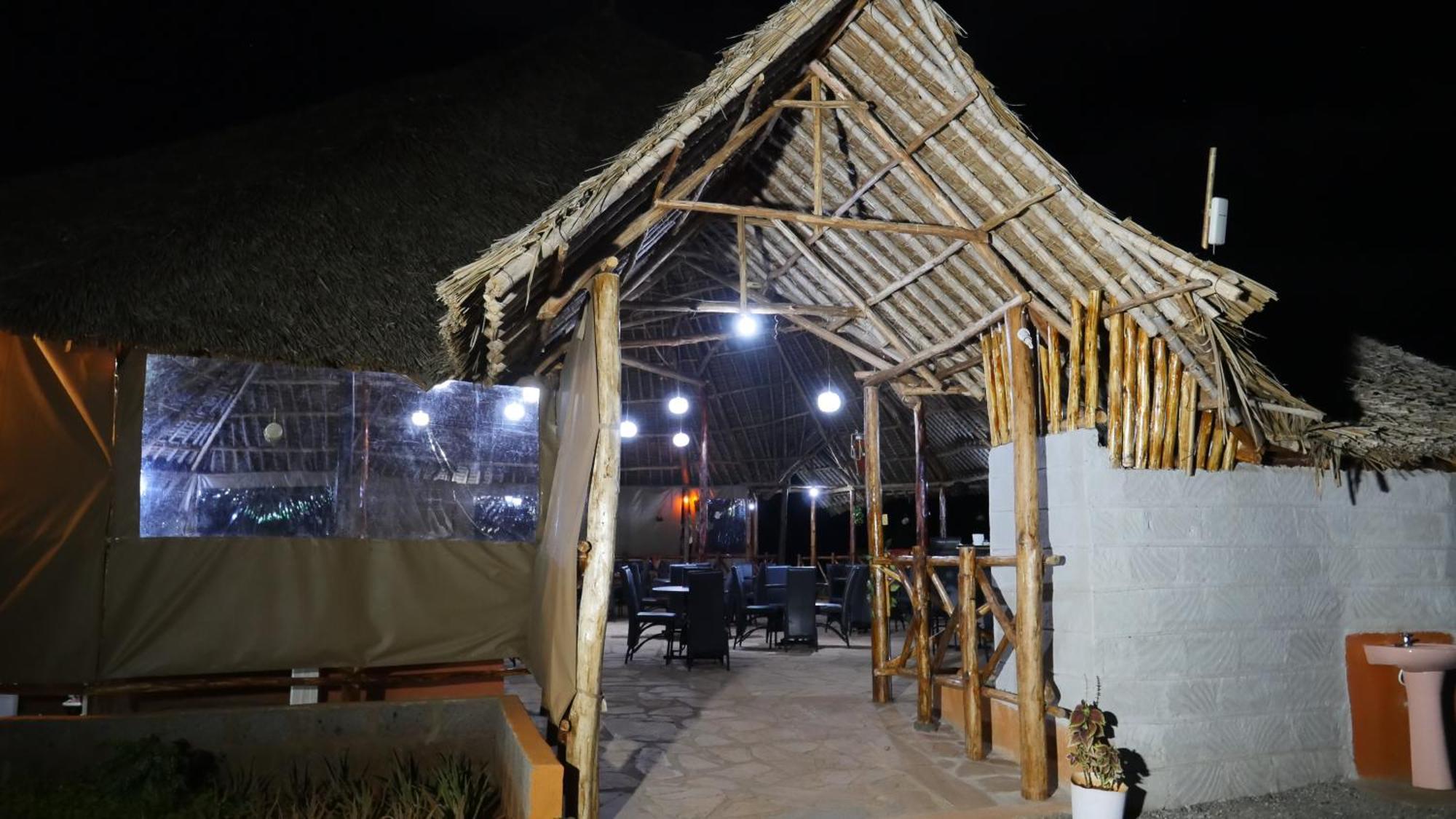 Tausa Tsavo Eco Lodge Voi Luaran gambar